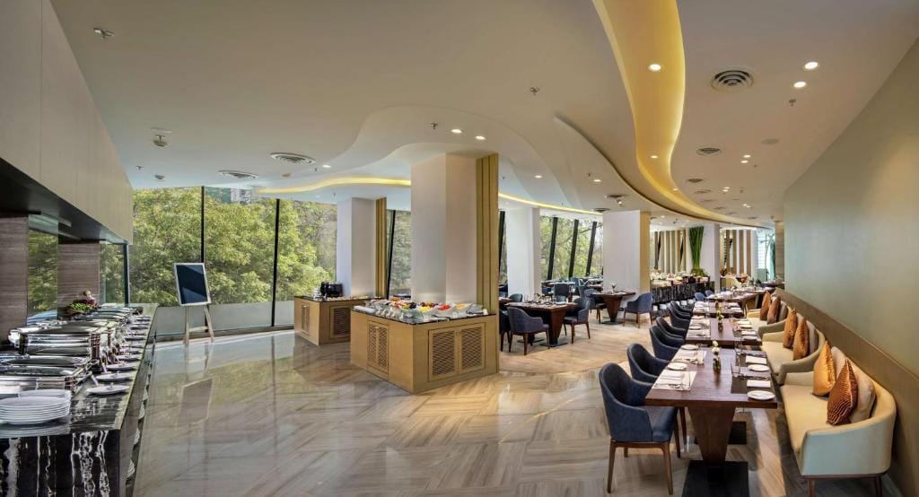 DoubleTree by Hilton Ahmedabad — 4