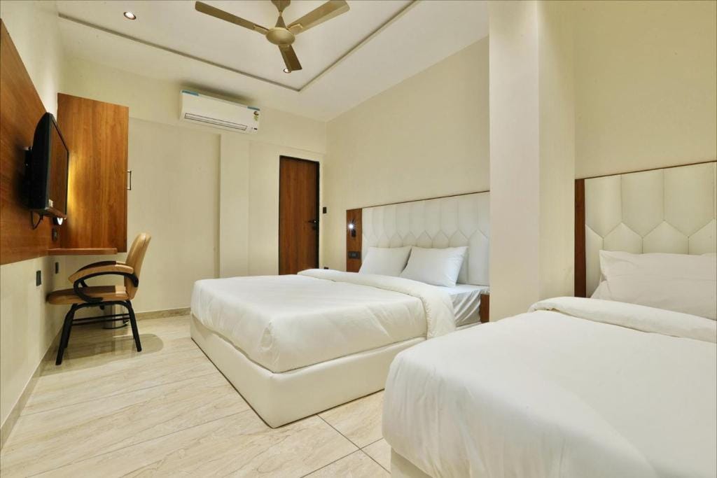 Hotel AERO INN — 2