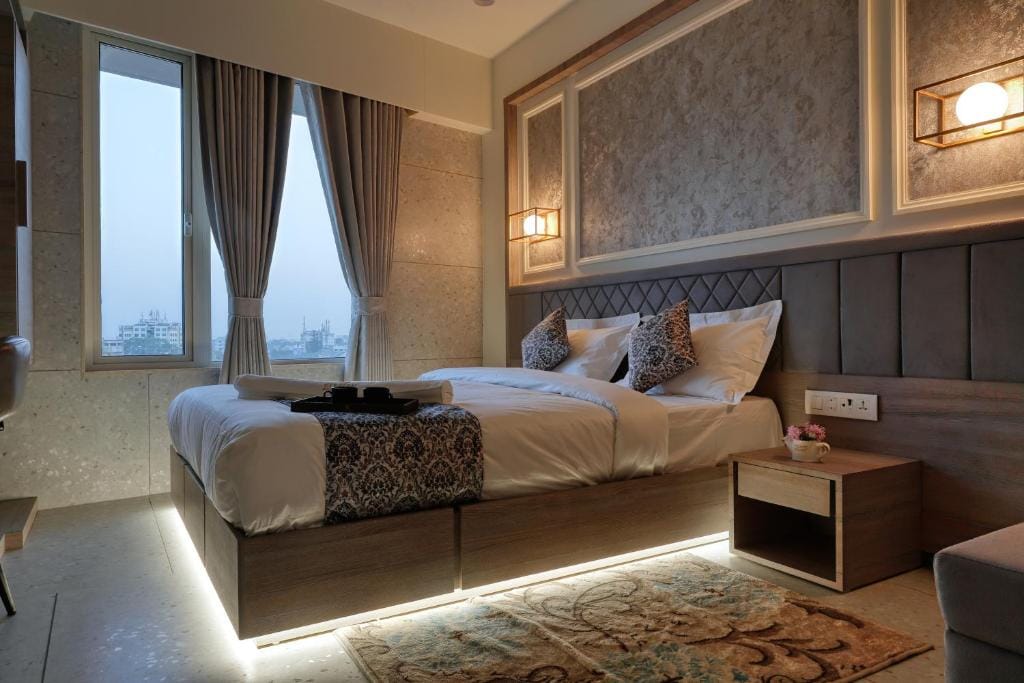 Hotel Elysian Residency — 2