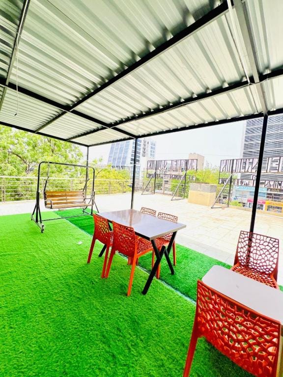 Hotel Sulin Prahladnagar — 5