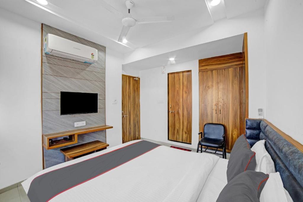 HOTEL TAPOVAN IN — 5