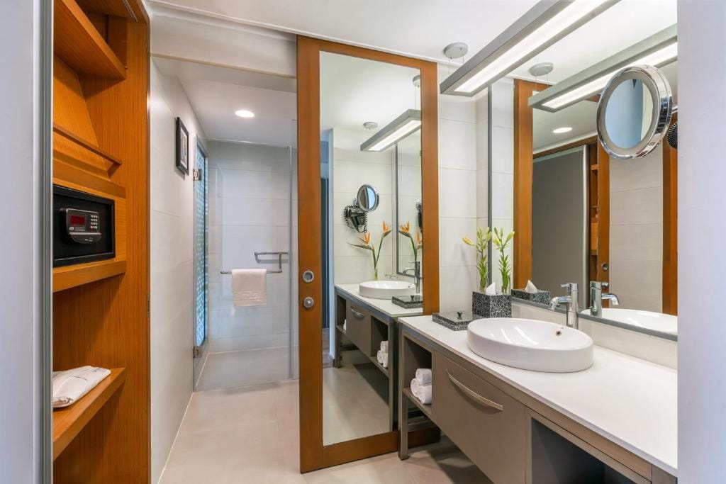 Vivanta Ahmedabad SG Highway — 3