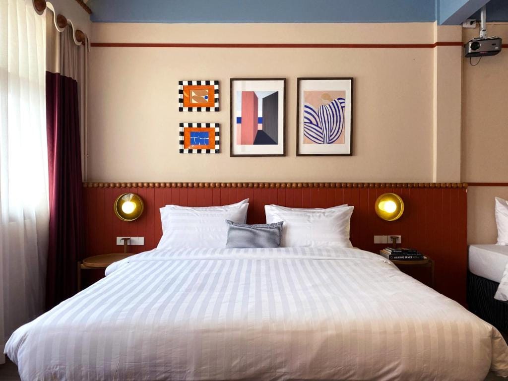 Blu Dock Restel Bangkok — 2