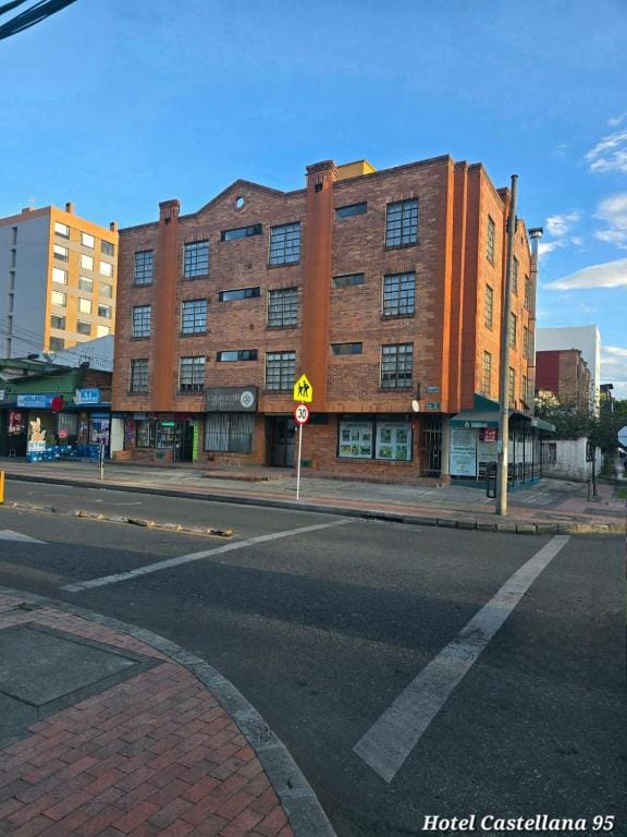 Hotel Castellana 95 Bogota By Hoteles Confort 80