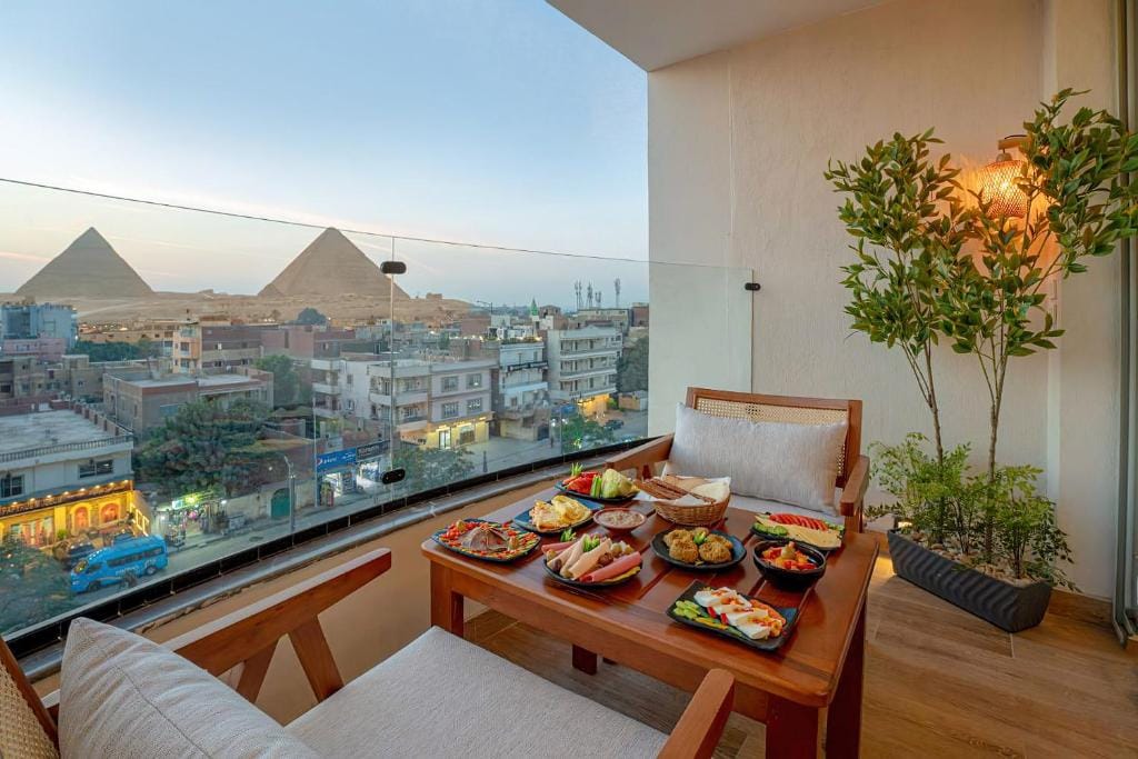 Galaxy Pyramids View INN — 3