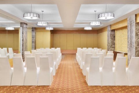 Courtyard by Marriott Chennai — 5