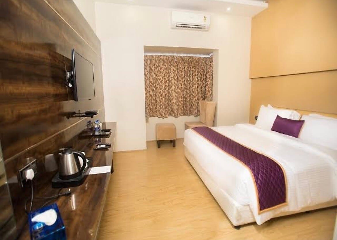 ST Parklane Airport Hotel Chennai — 4
