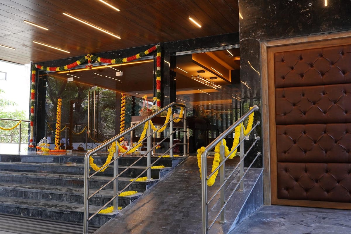 The Kings Park Grand — 4