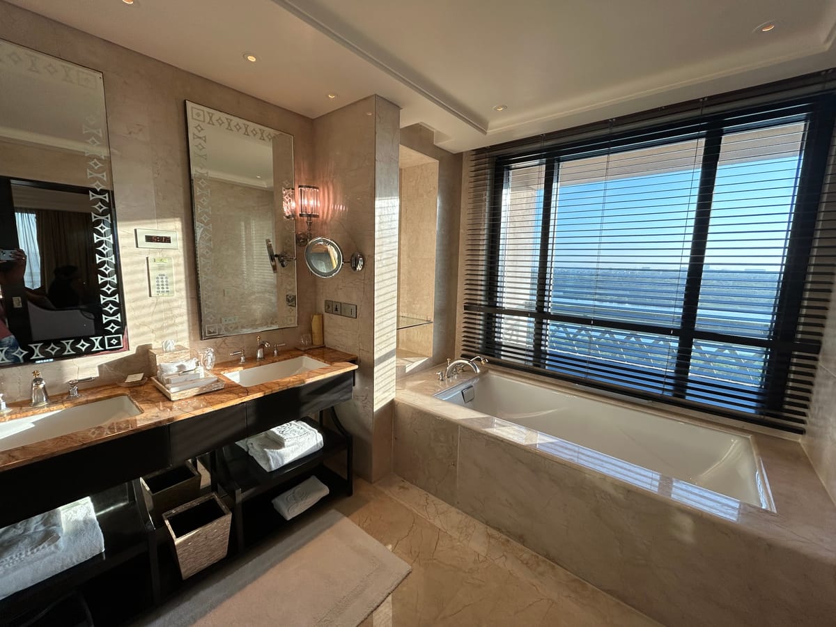 The Leela Palace Chennai - Seaside Modern Palace Hotel — 4