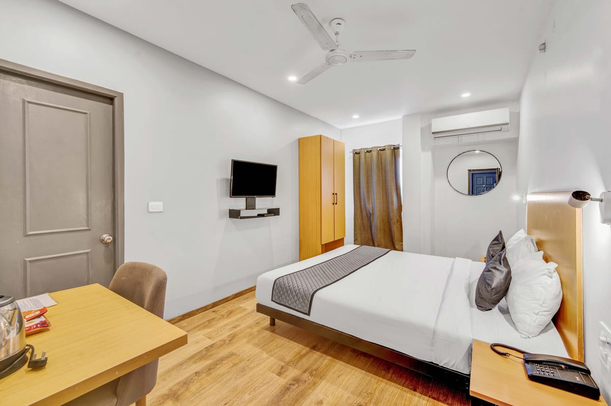 UPAR Hotels Uthandi, ECR
