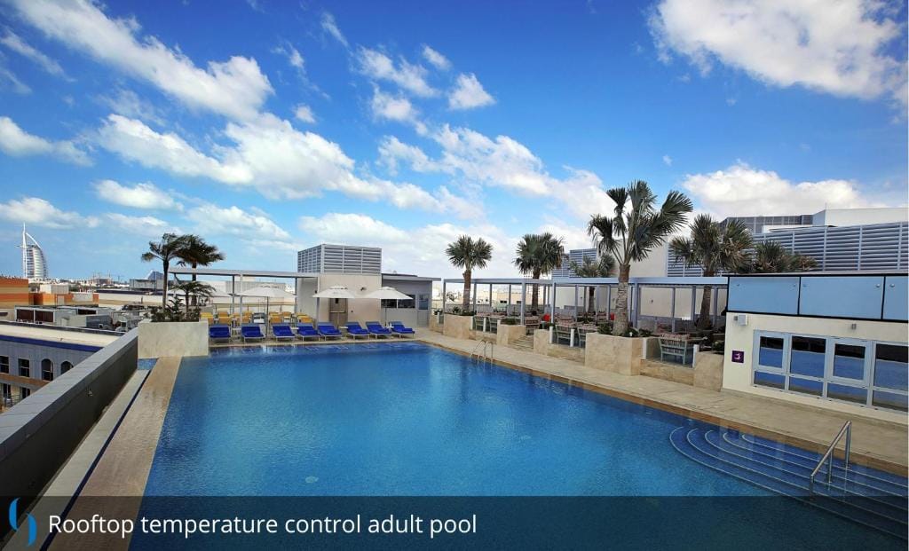 Grand Cosmopolitan Hotel — 4