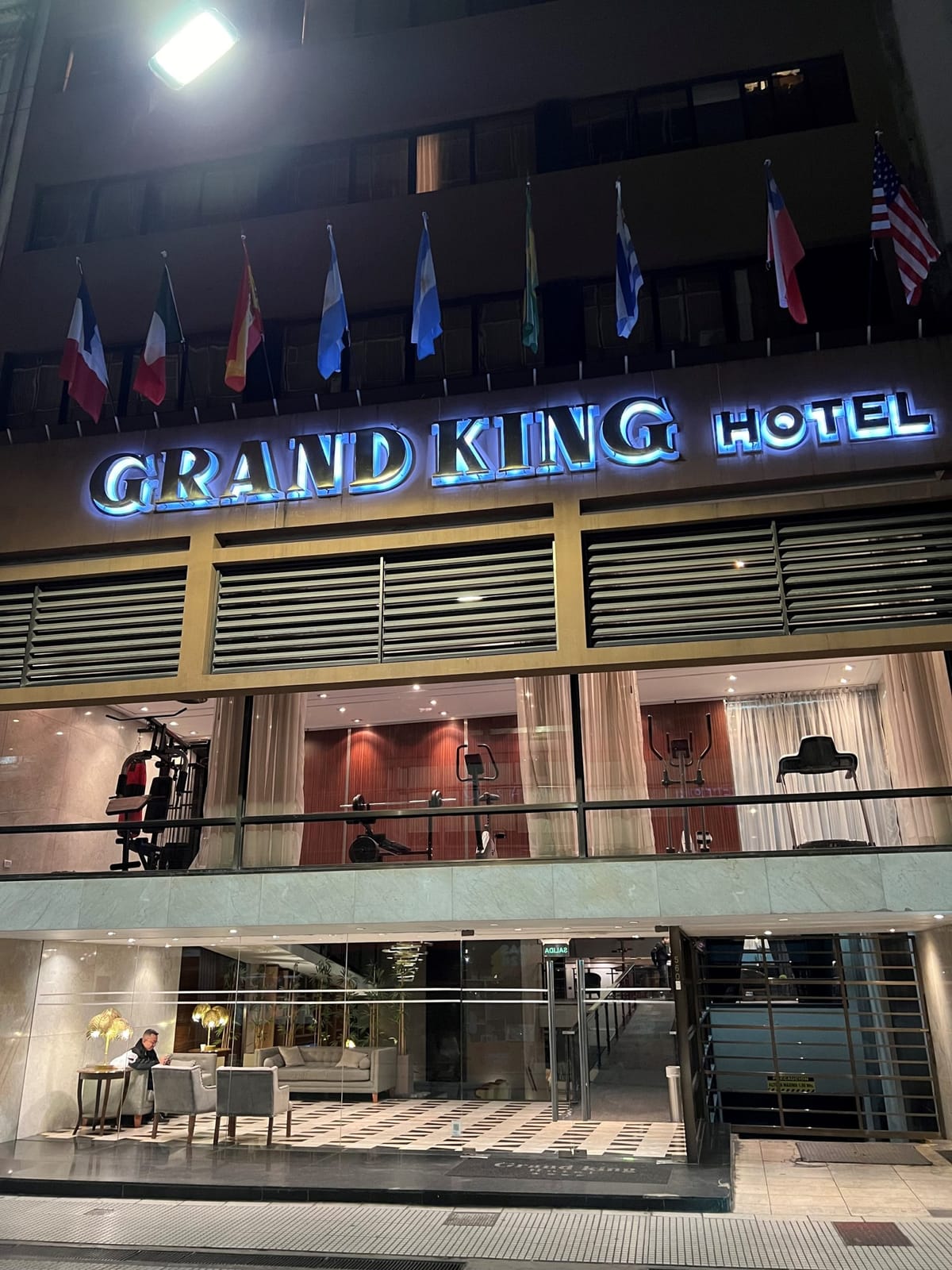 Grand King Hotel