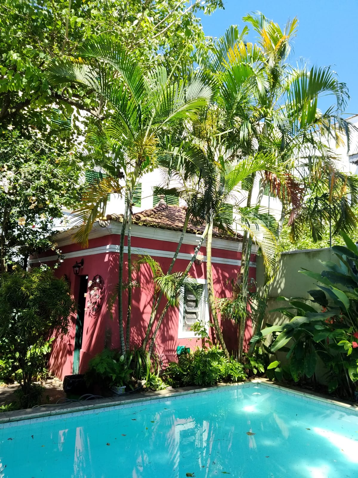 Casa Vermelha Guesthouse
