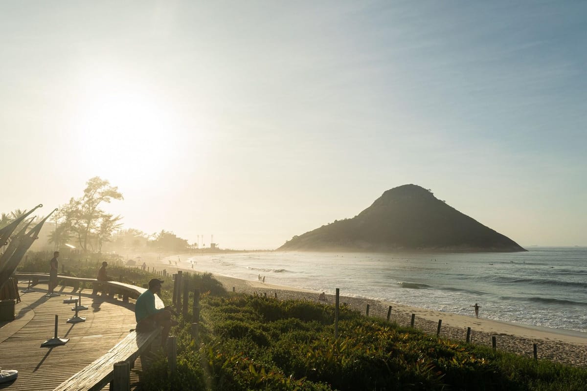 Longboard Paradise Surf Club