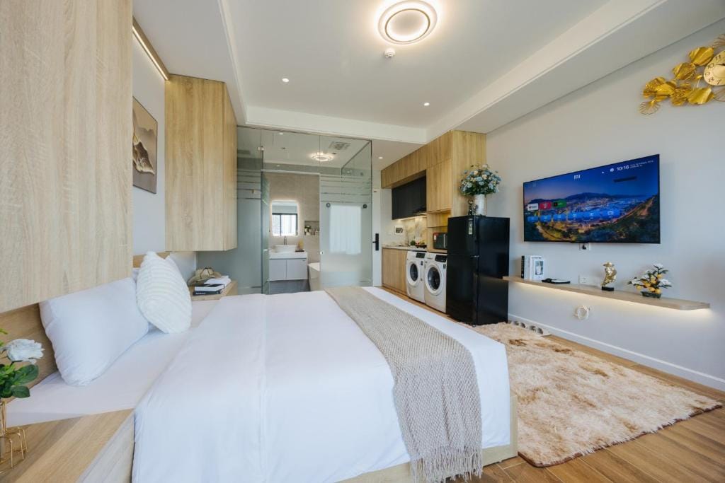 Madison Urban Stay - Free Massage and Laundry