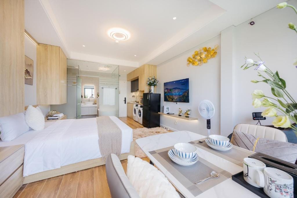 Madison Urban Stay - Free Massage and Laundry — 2