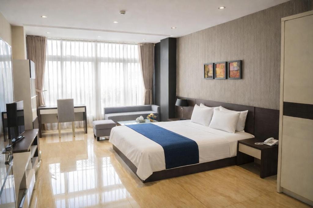 Golden Queen Aparthotel — 5
