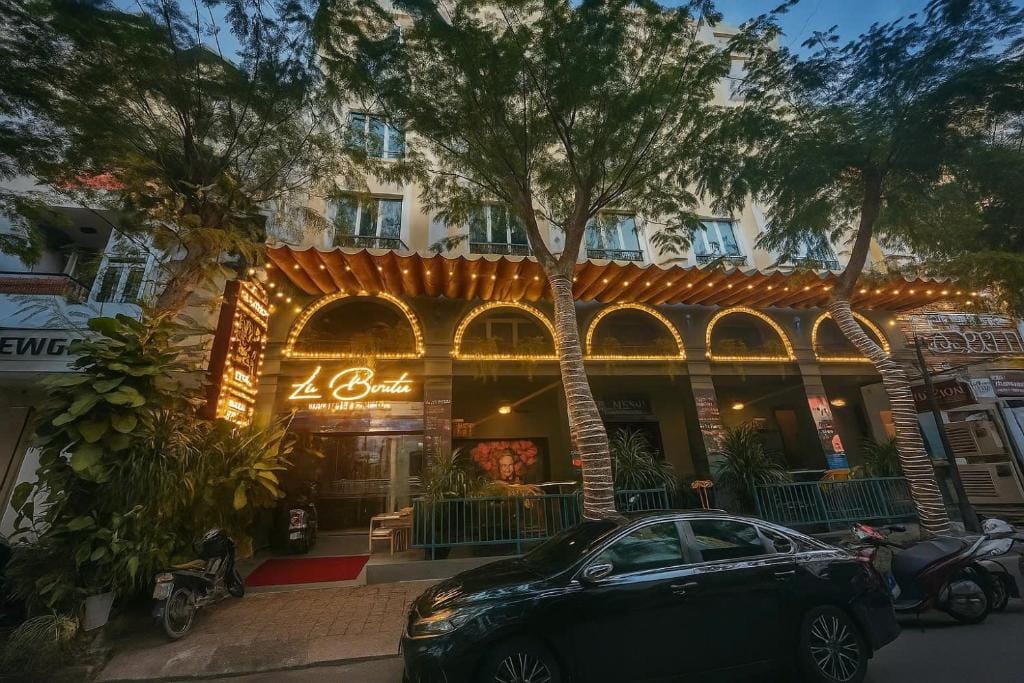 La Bonita Imperial Near SECC — 5