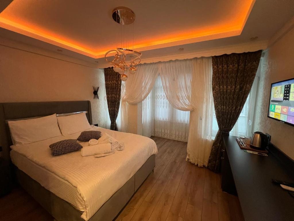 Feycem Suites Hotel