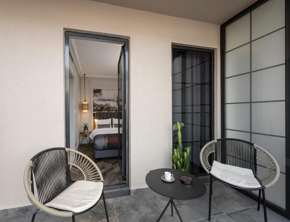 Livro Hotel — 3