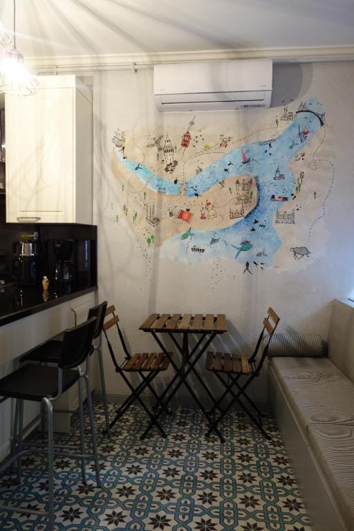 Tilas - Rooms in 19th Century Wooden Townhouse,Kadikoy — 3