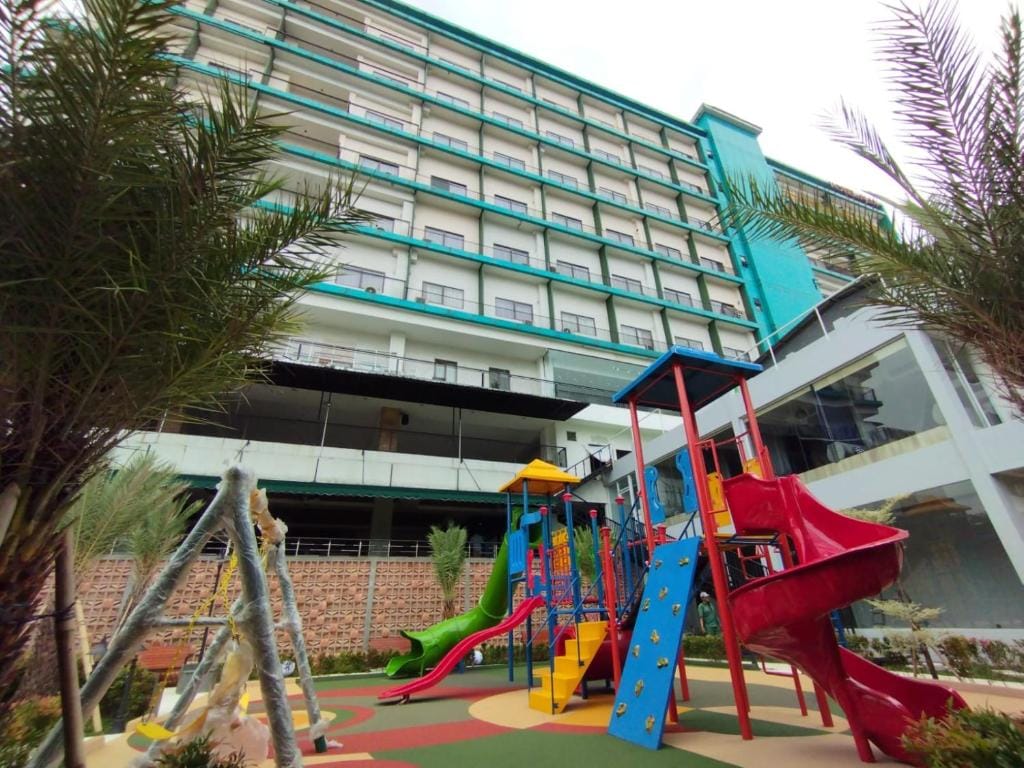 Hotel Gren Alia Tugu Tani