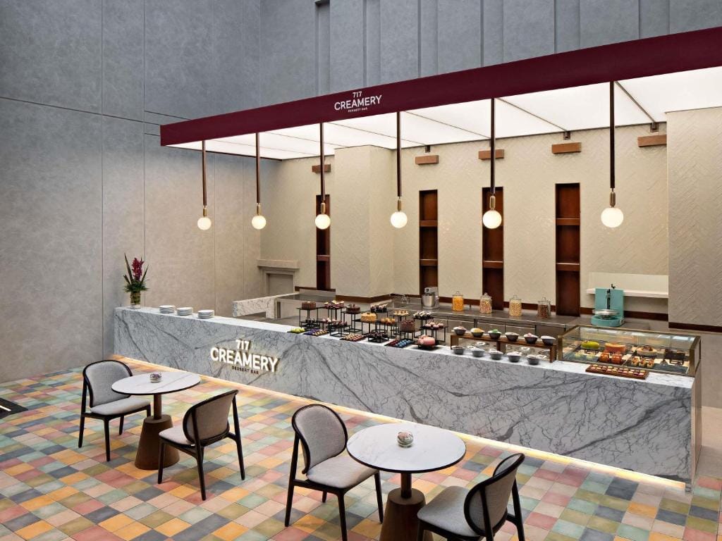 Mövenpick Hotel Jakarta City Centre — 5