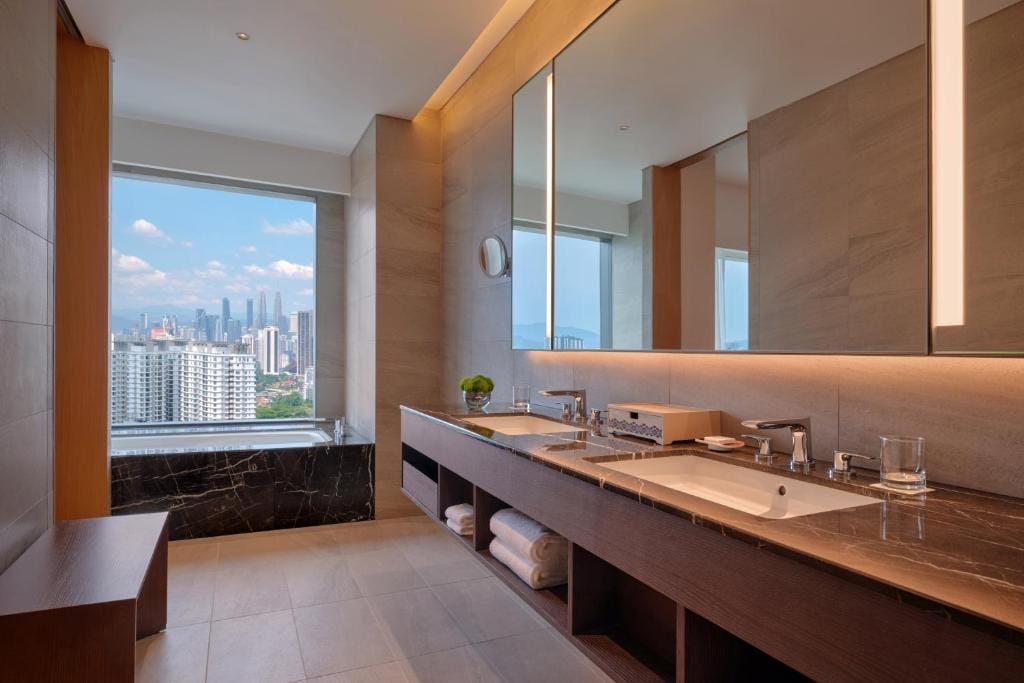 Hyatt Regency Kuala Lumpur at KL Midtown — 3