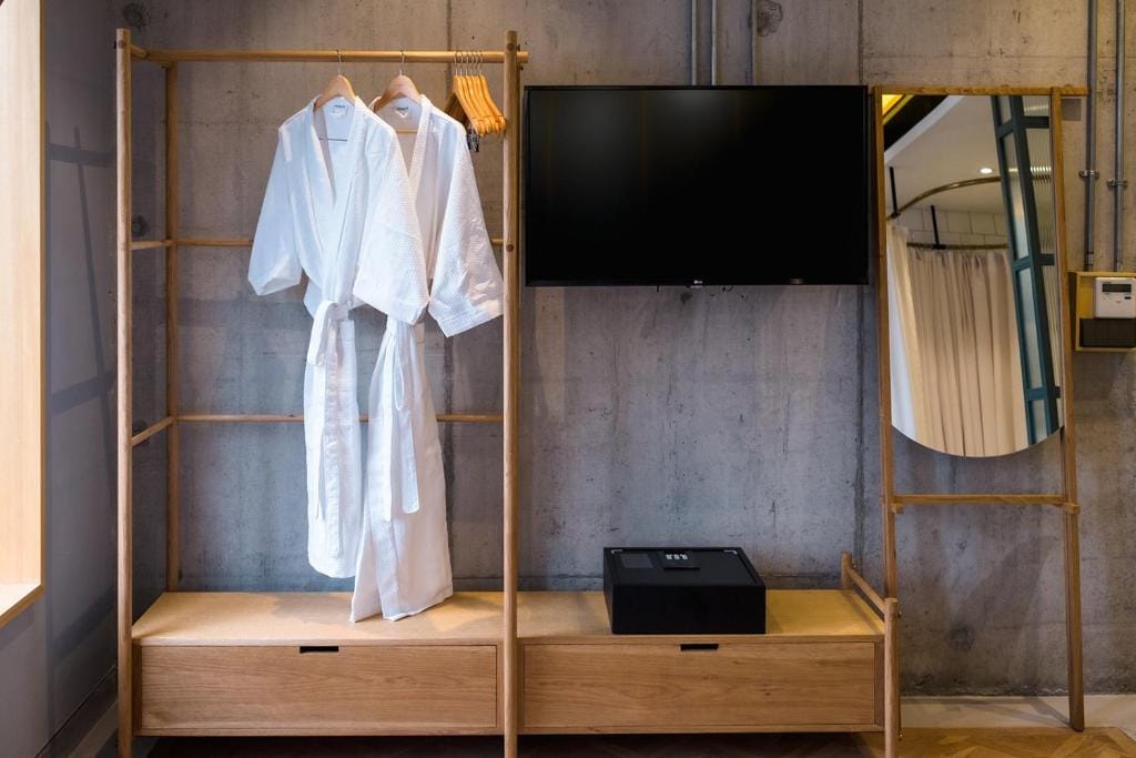 KLoe Hotel — 3