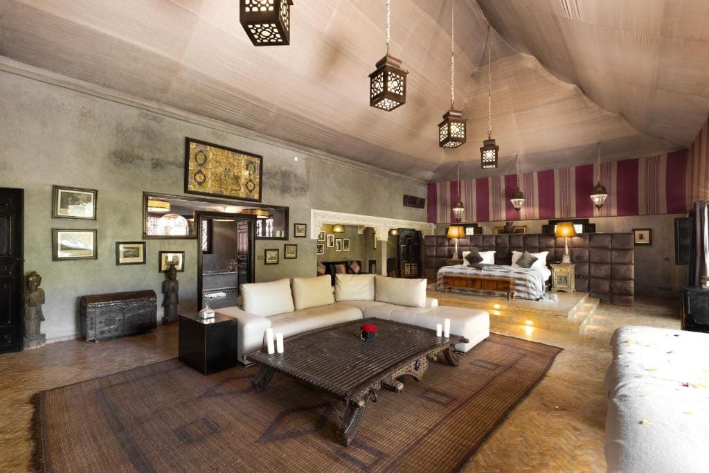 PL Place Boutique Hôtel & Restaurant — 5