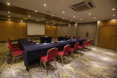 Courtyard by Marriott Mexico City Revolucion — 5