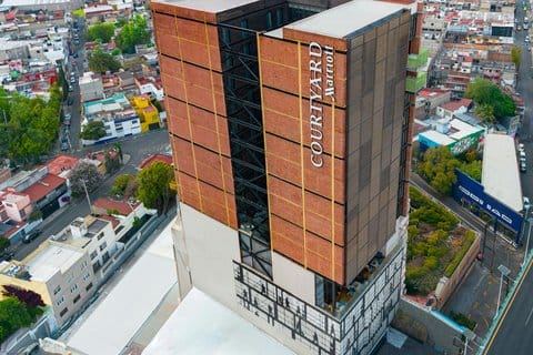 Courtyard by Marriott Mexico City Toreo — 4