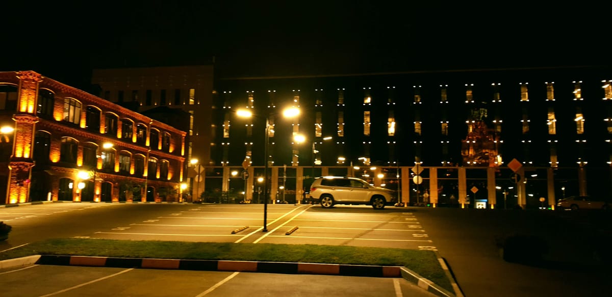 GOROD'Patriarshie Hostel