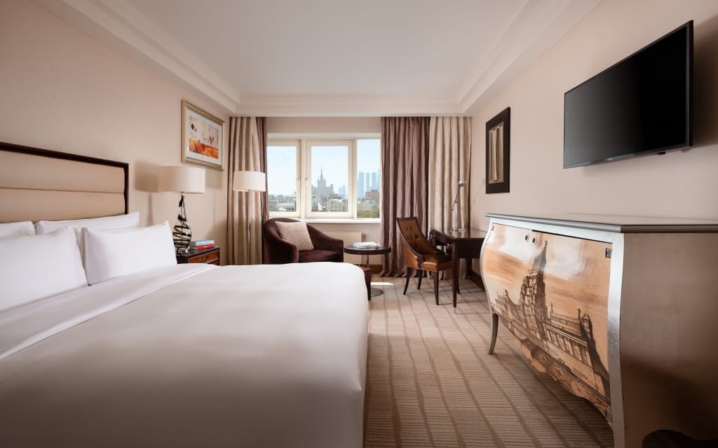 Hotel Continental — 2