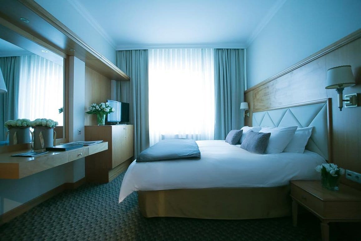 Milan Hotel — 3