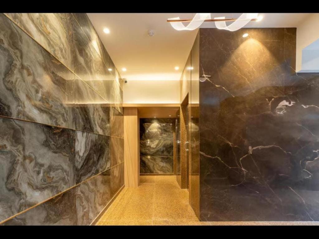 Hotel Supreme Comforts- Mumbai International Airport T2 — 3