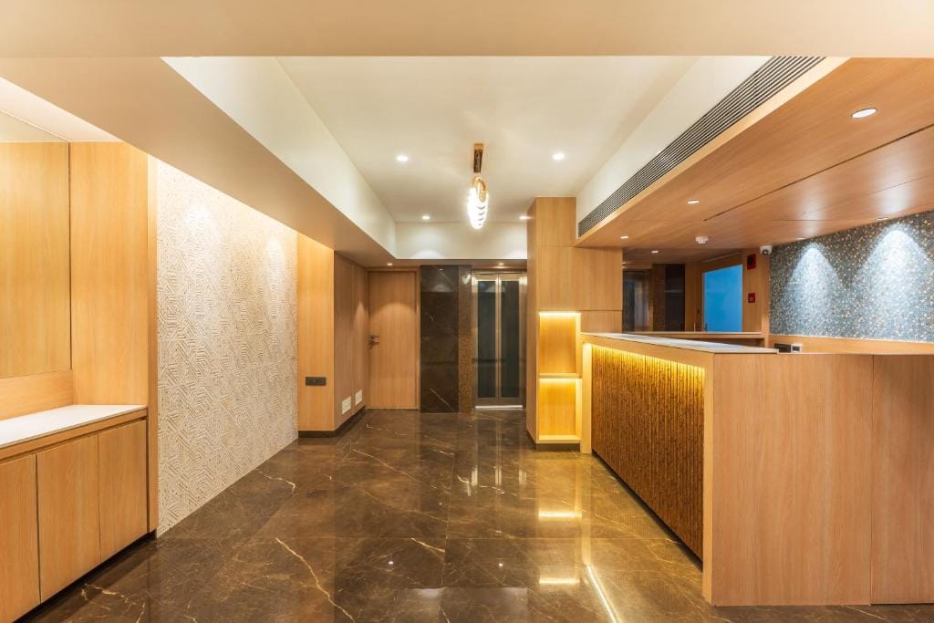 Hotel Supreme Comforts- Mumbai International Airport T2 — 5