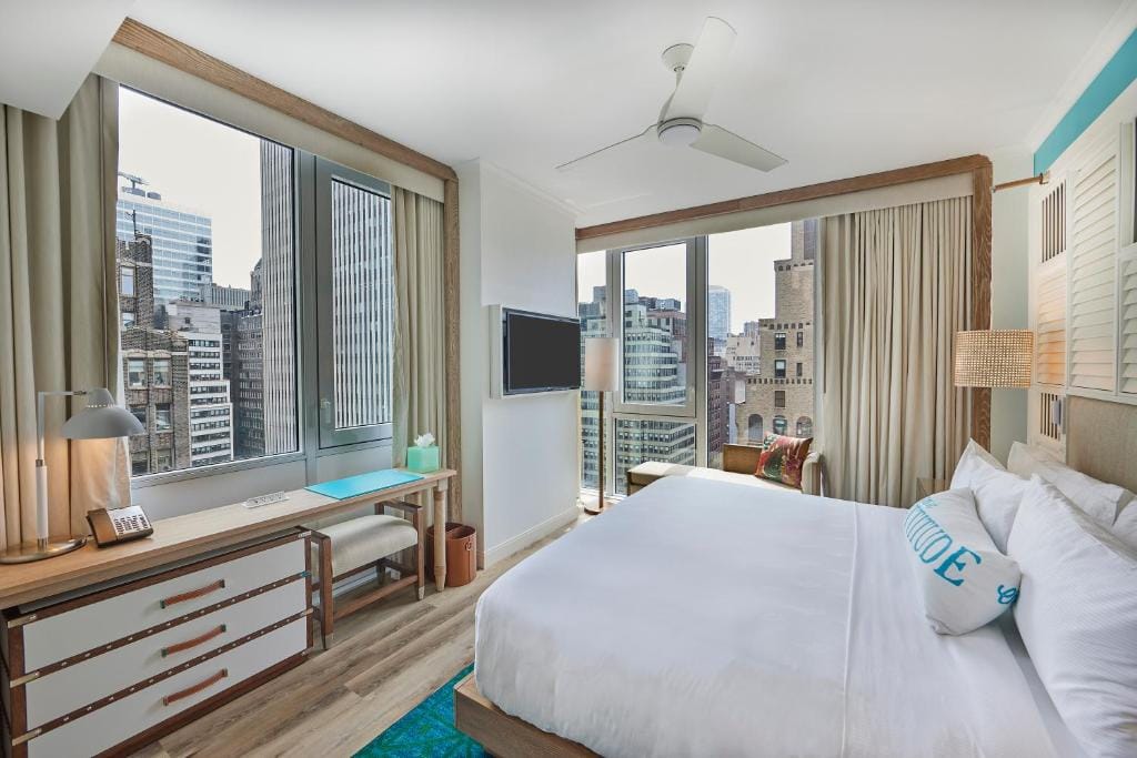 Margaritaville Resort Times Square — 5
