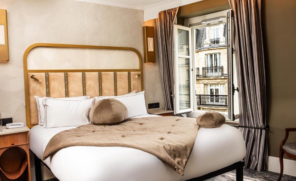 Hôtel BOHEM, Sacré-Cœur — 2
