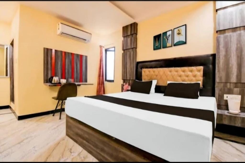 Amba palace