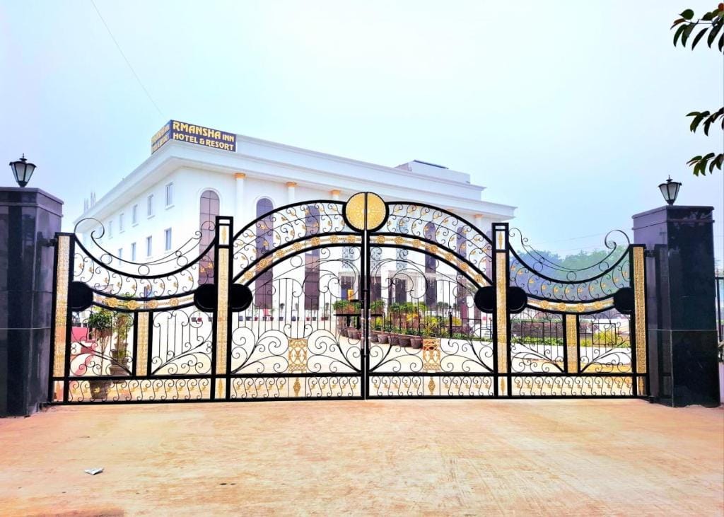 RmanshaInn A UNIT OF SHUBH VILASH HOTELS & RESORT — 5
