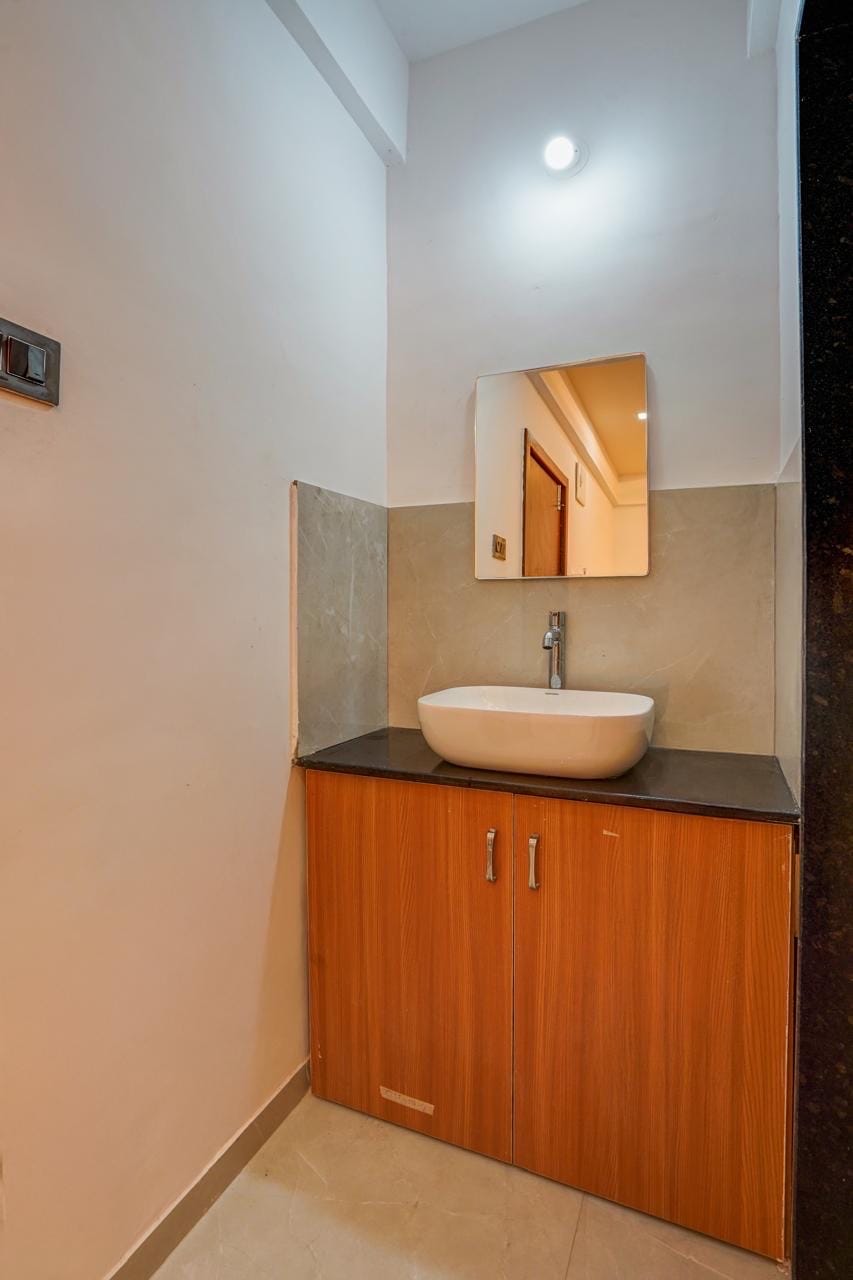 AY Plus Regency Hotel — 4