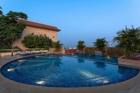 Sheraton Grand Pune Bund Garden Hotel — 3