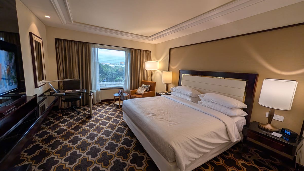 Sheraton Grand Pune Bund Garden Hotel — 4