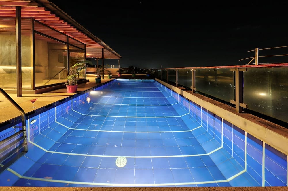 The Central Park Hotel, Pune