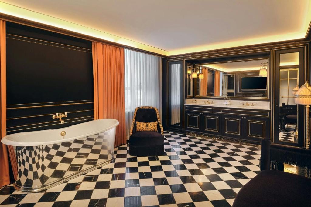 L'Escape, a Luxury Collection Hotel, Seoul Myeongdong — 2
