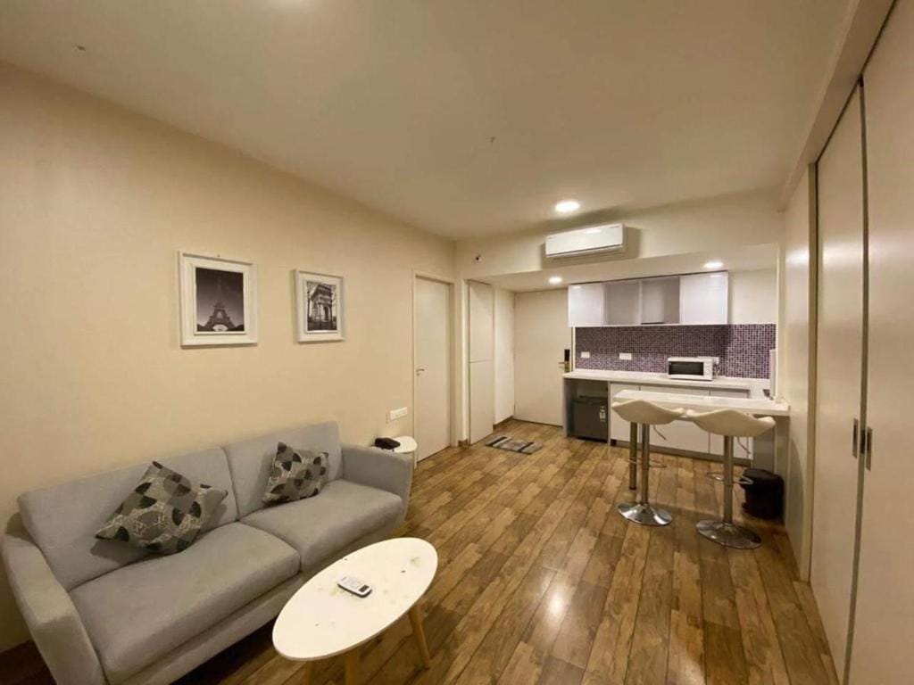 7 star Weekend studio at Rajhans Belliza by Global Hospitality — 5