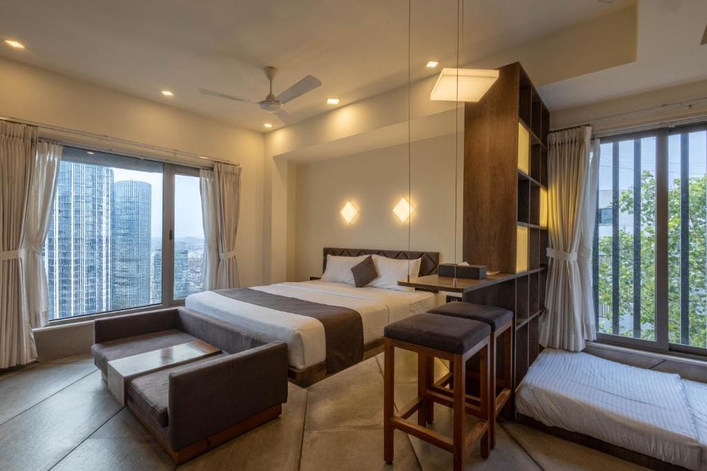 De Glance Hotel, Near Surat Railway Station — 2