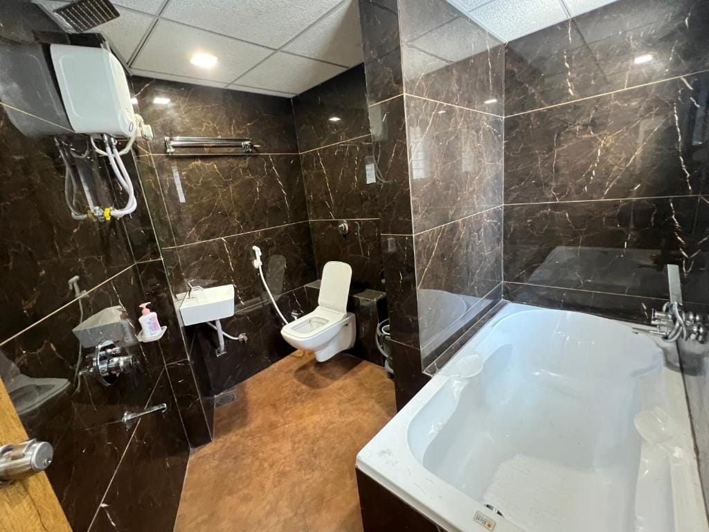 Hotel secure inn kadodara road — 3