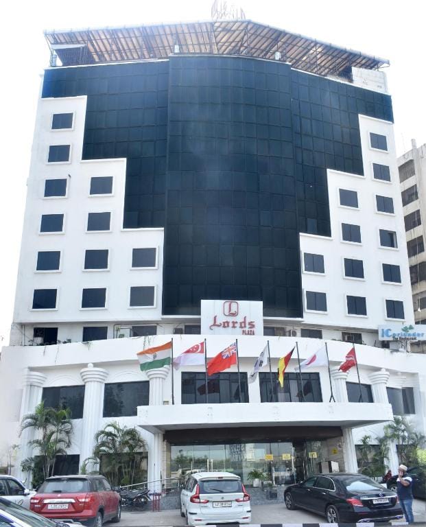 Lords Plaza Surat — 5